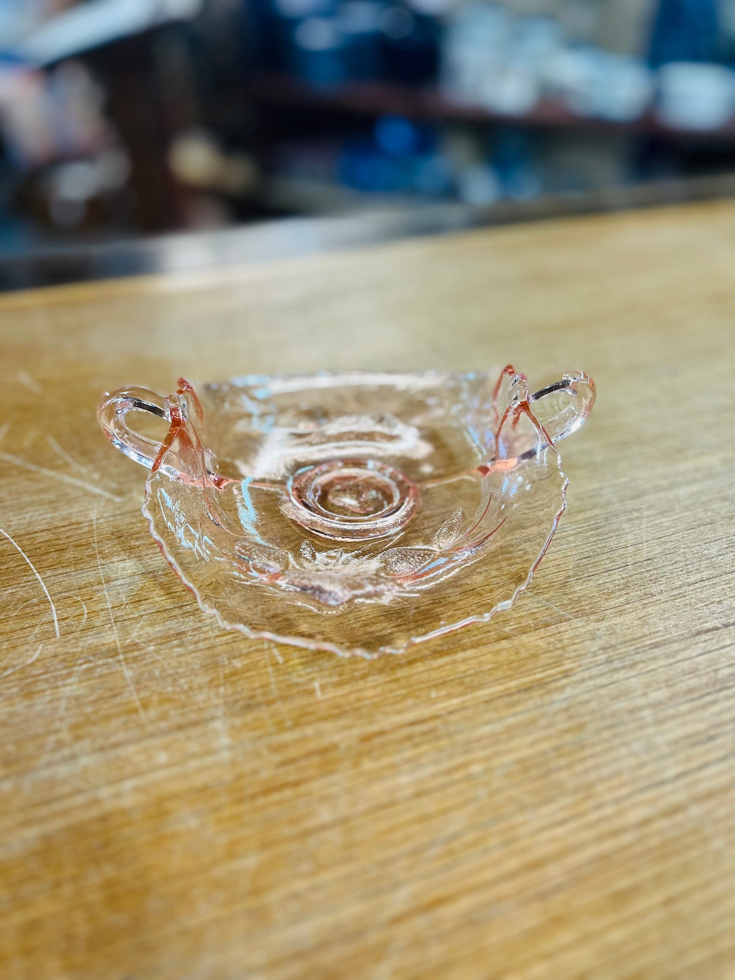 Vintage Pink Depression Glas Candy Dish