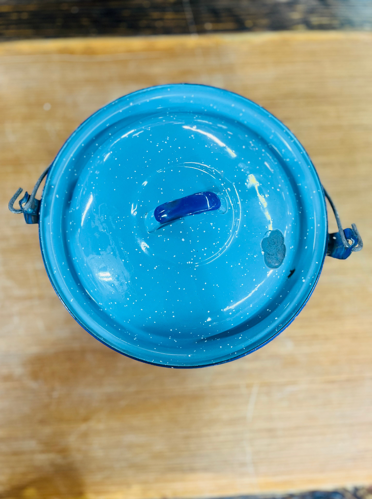 Vintage Light Blue Speckled Granite Pot