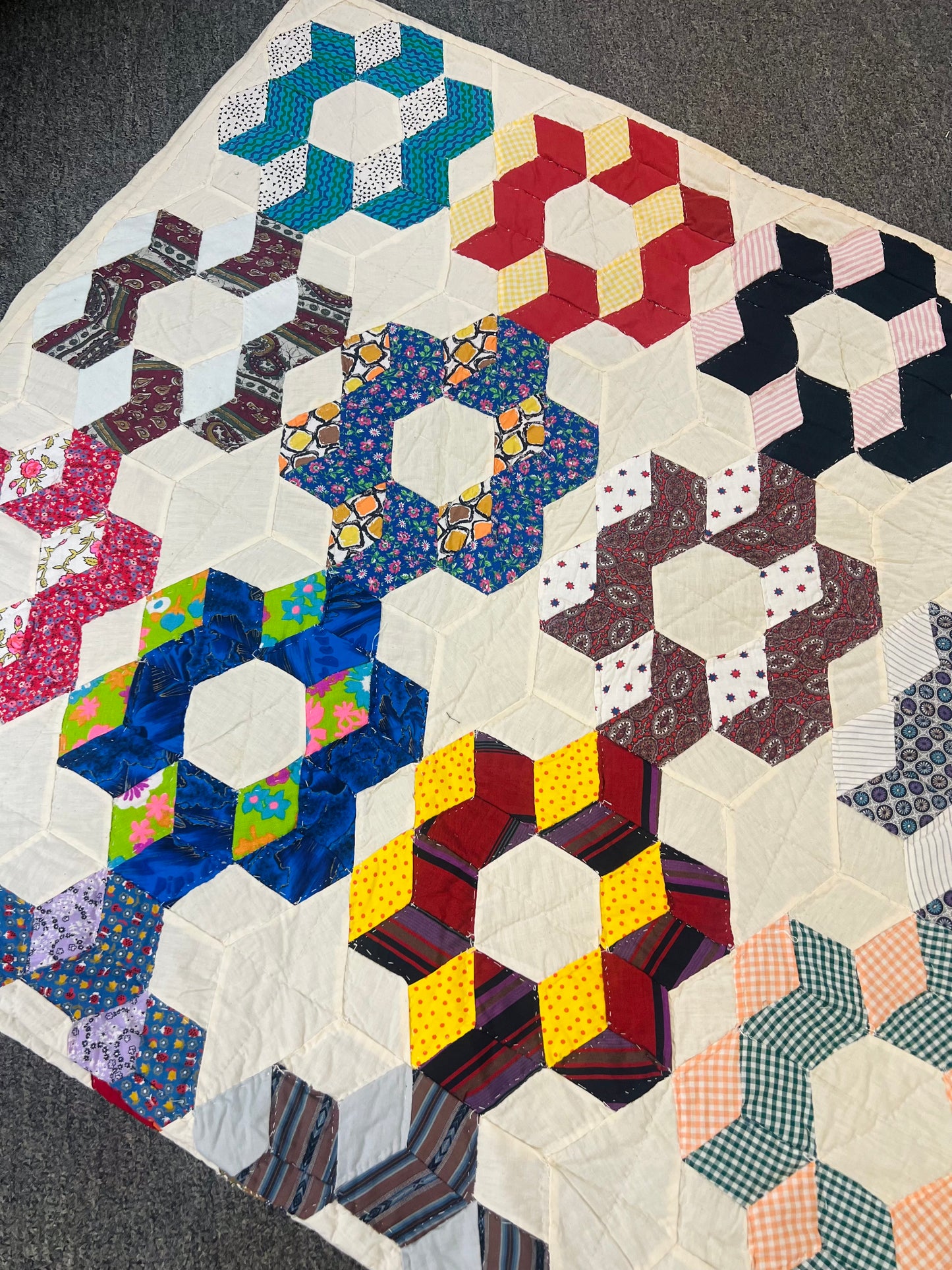 Vintage Quilt Hexagon