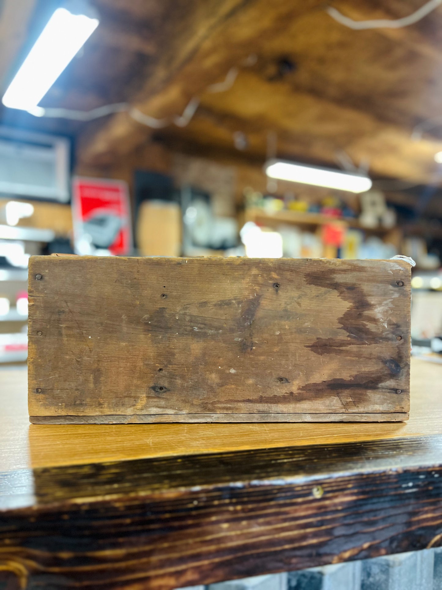 Vintage Belknap Bluegrass Louisville, Ky Wood Box