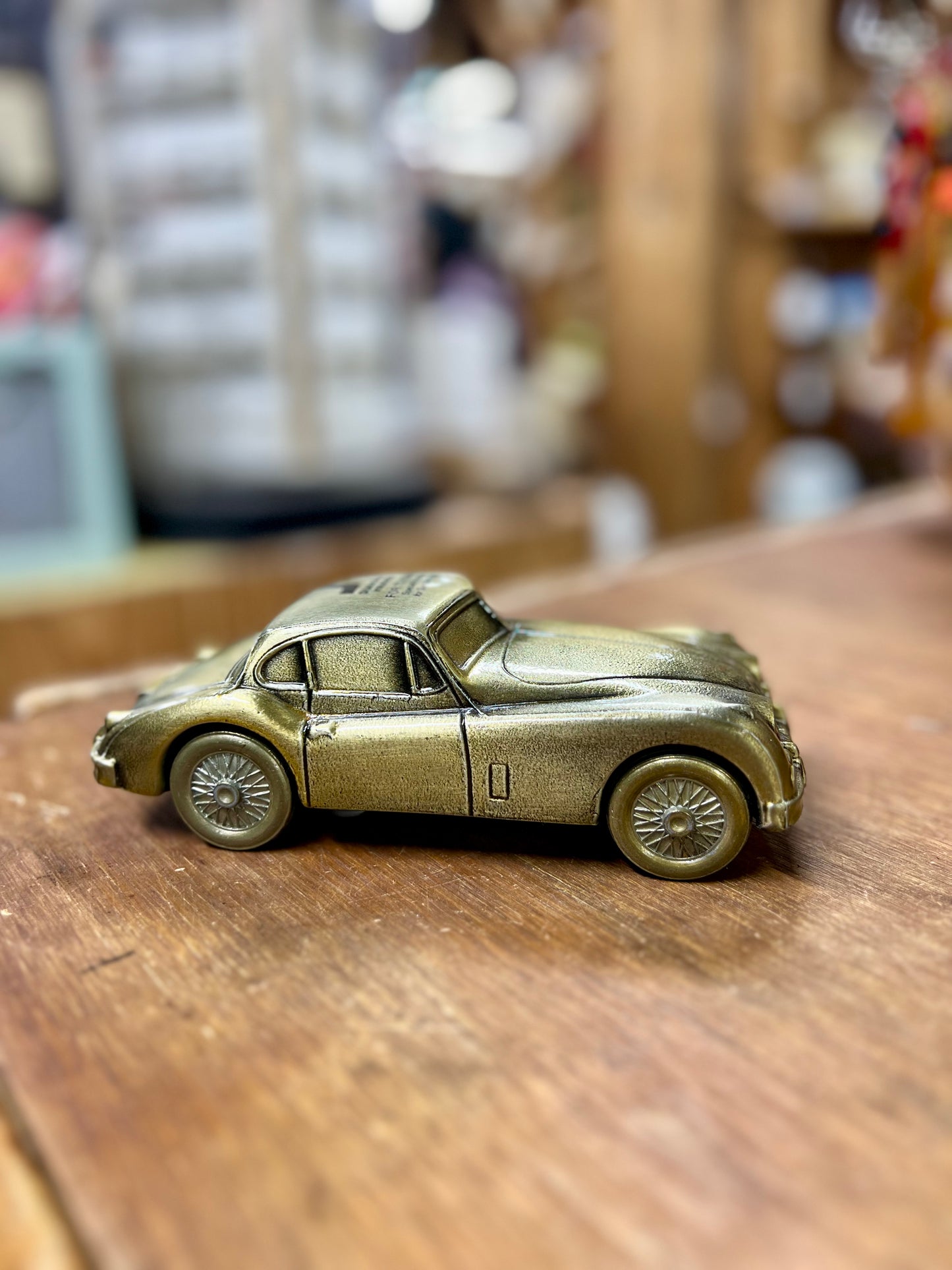 Vintage 1955 Jaguar Metal Coin Bank Banthrico © 1974