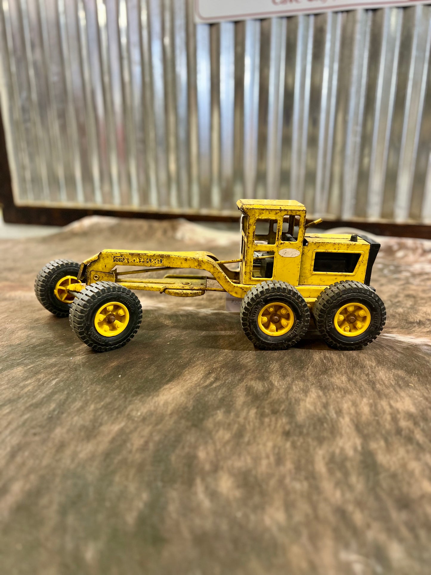 Vintage Tonka Road Grader (Missing blade)