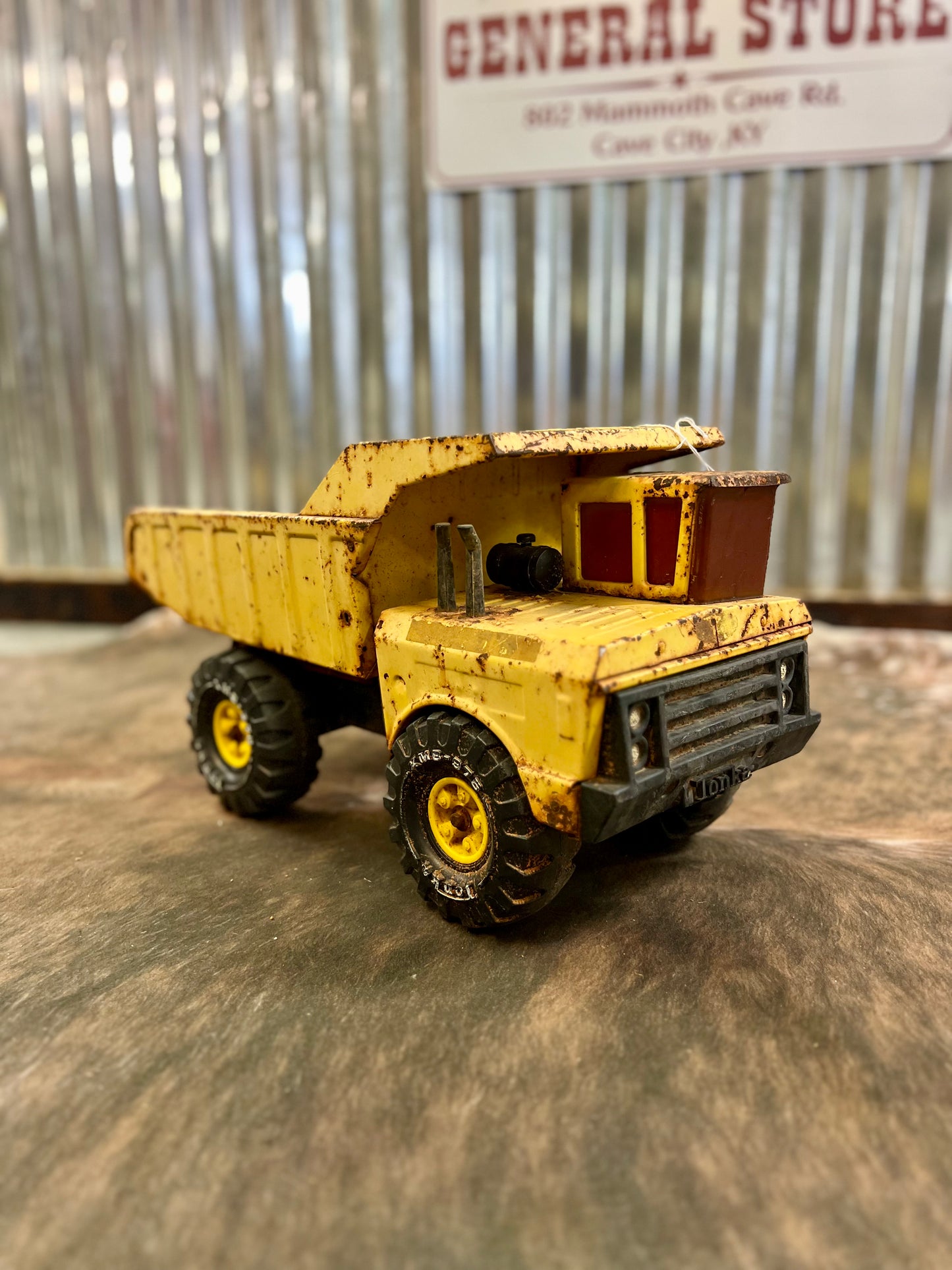 Vintage Tonka 3900 Dump Truck