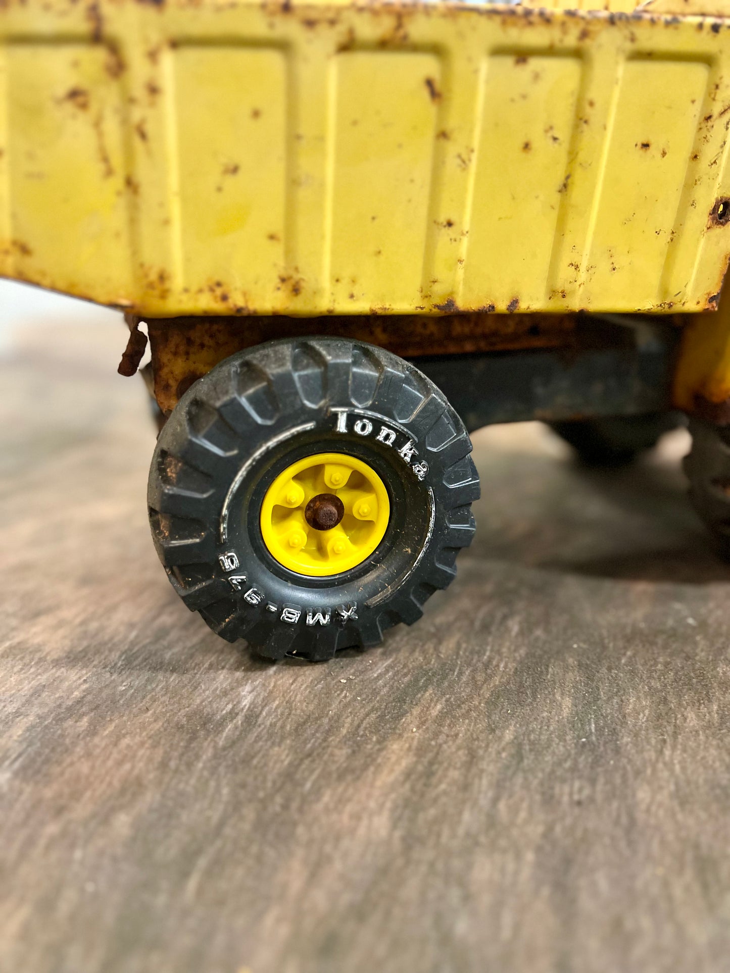 Vintage Tonka 3900 Dump Truck