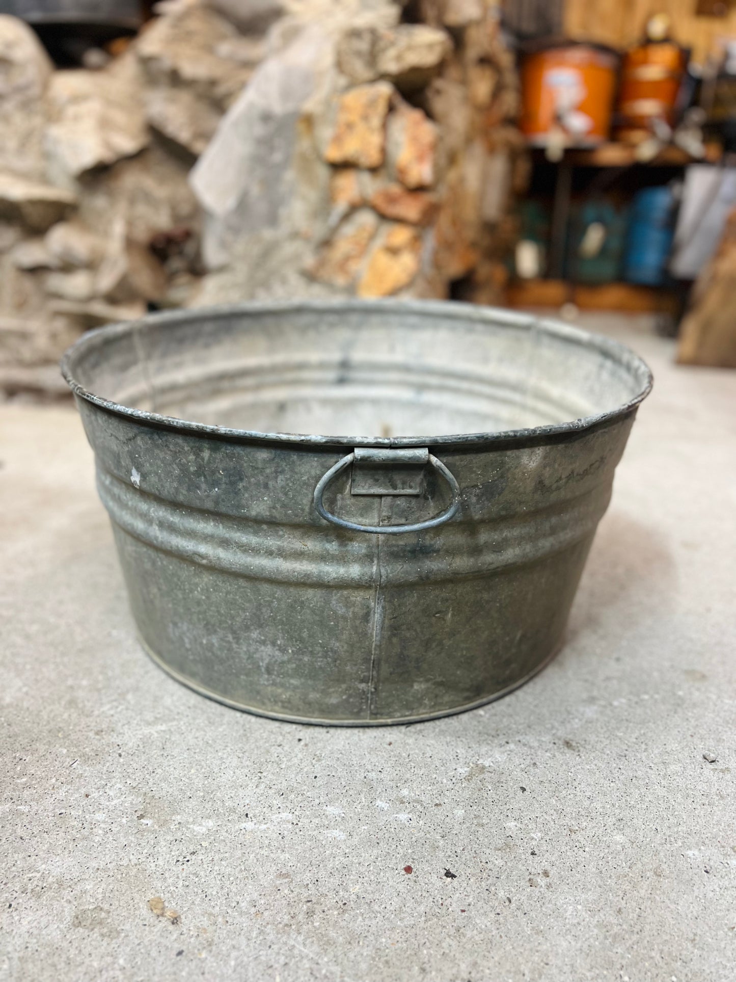 Vintage Galvanized Wash Tub No. 2 - 21"