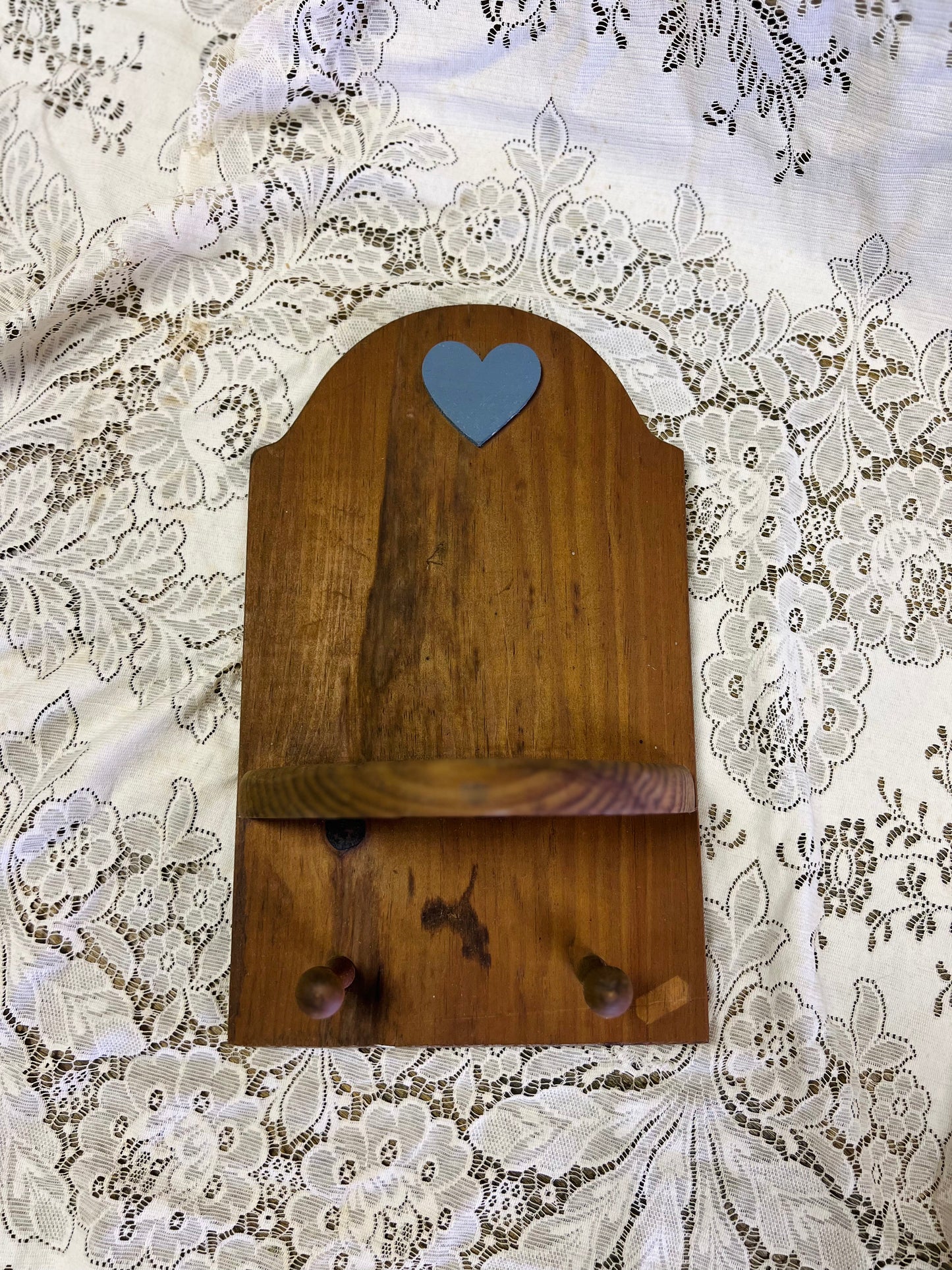 Vintage Country Blue Heart Wood Shelf with 2 Pegs