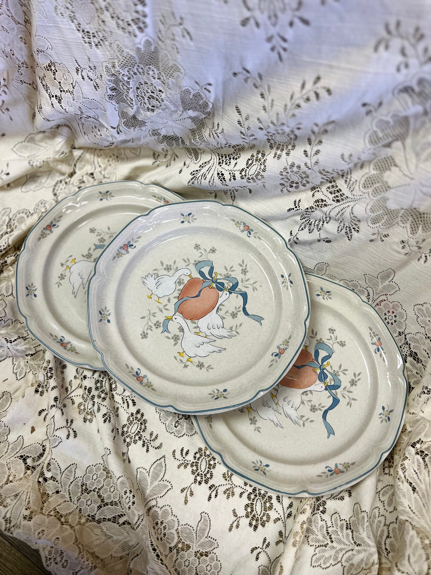 Vintage International Marmalade Geese Dinner Plates - Set of 6