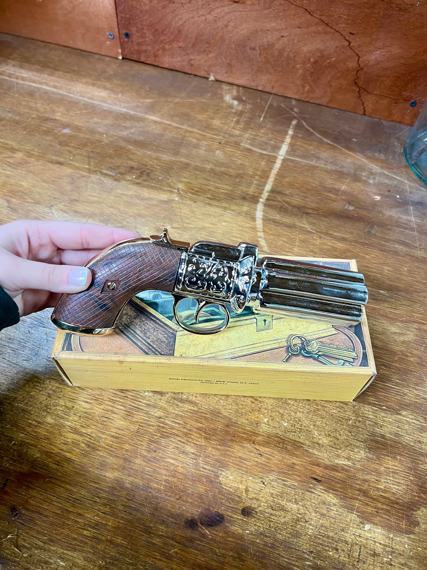 Vintage Avon Pepperbox Pistol - 1850 After Shave (original box and full bottle!)