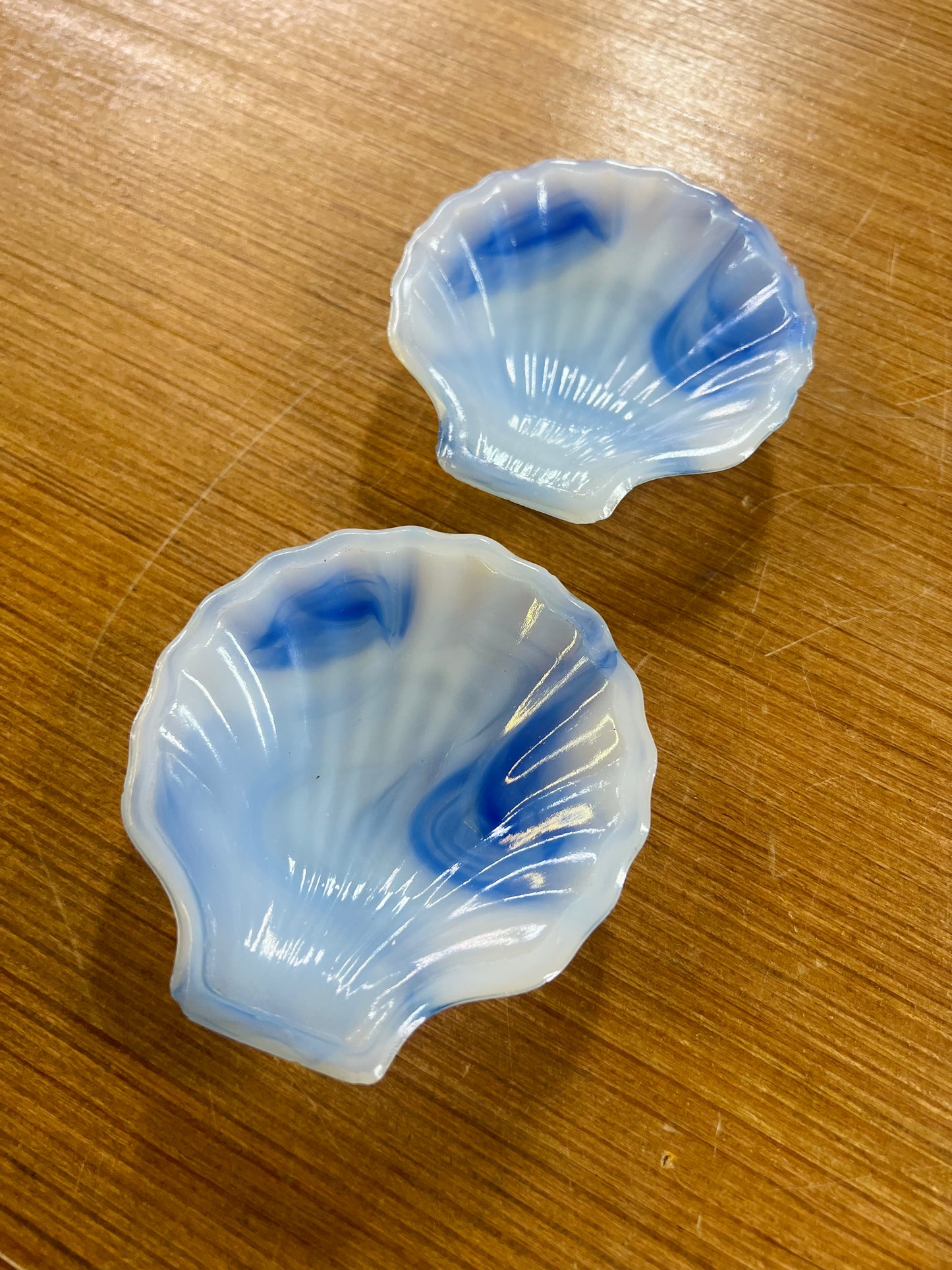 Vintage Akro Agate Company Slag Glass Blue and White Swirl Shell Trinket Dish