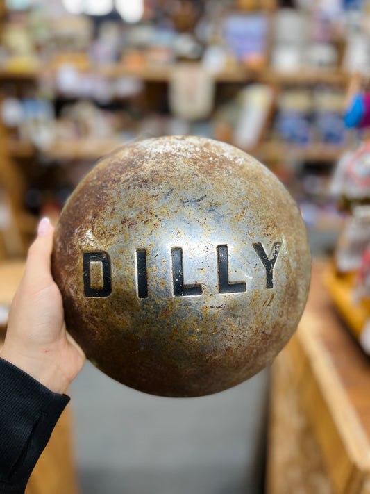 Vintage Dilly Hub Cap