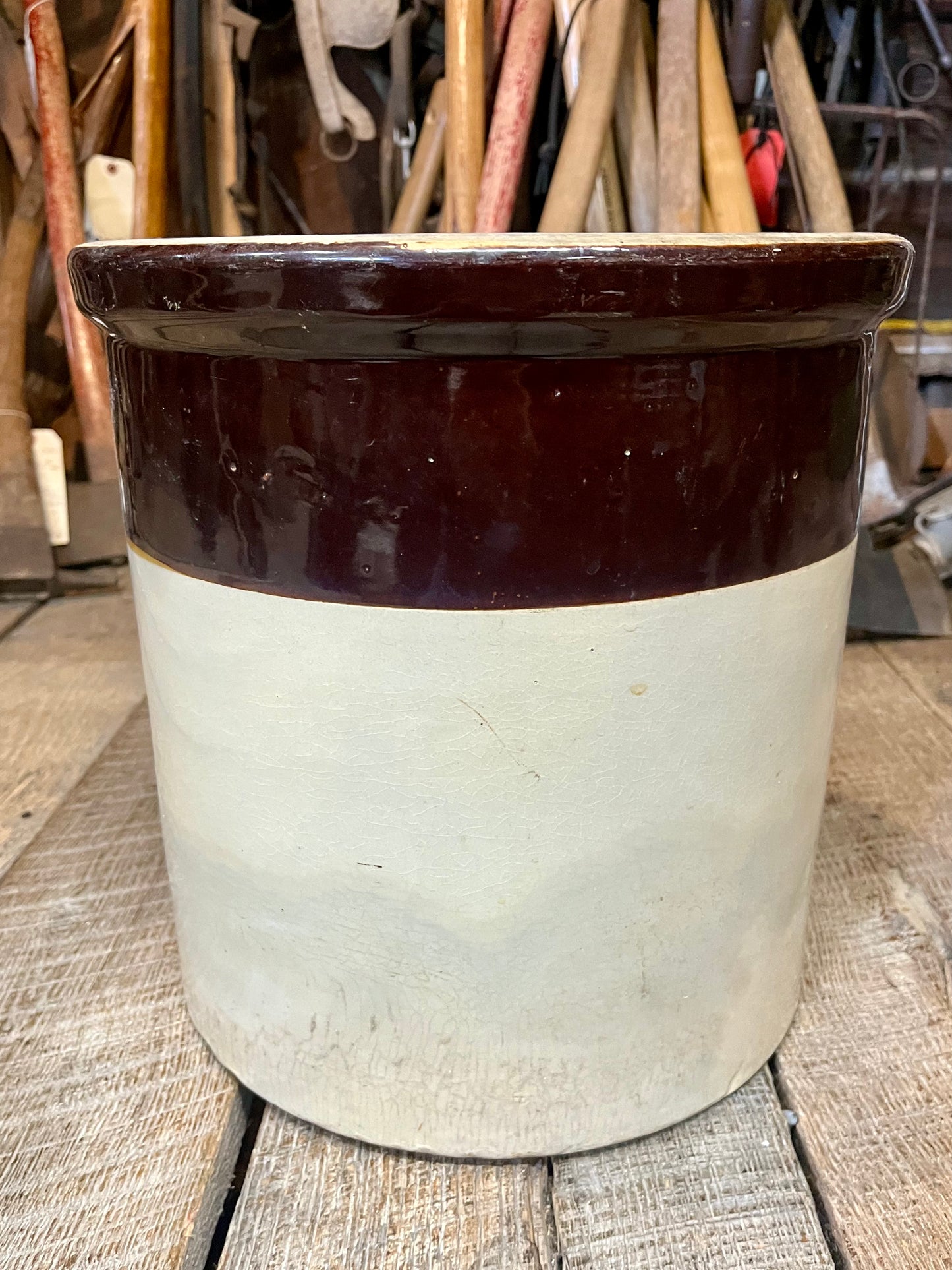 #5 Brown/Beige Crock