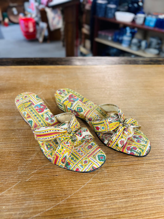 Vintage Multi Color Pattern Sandals - Size 7