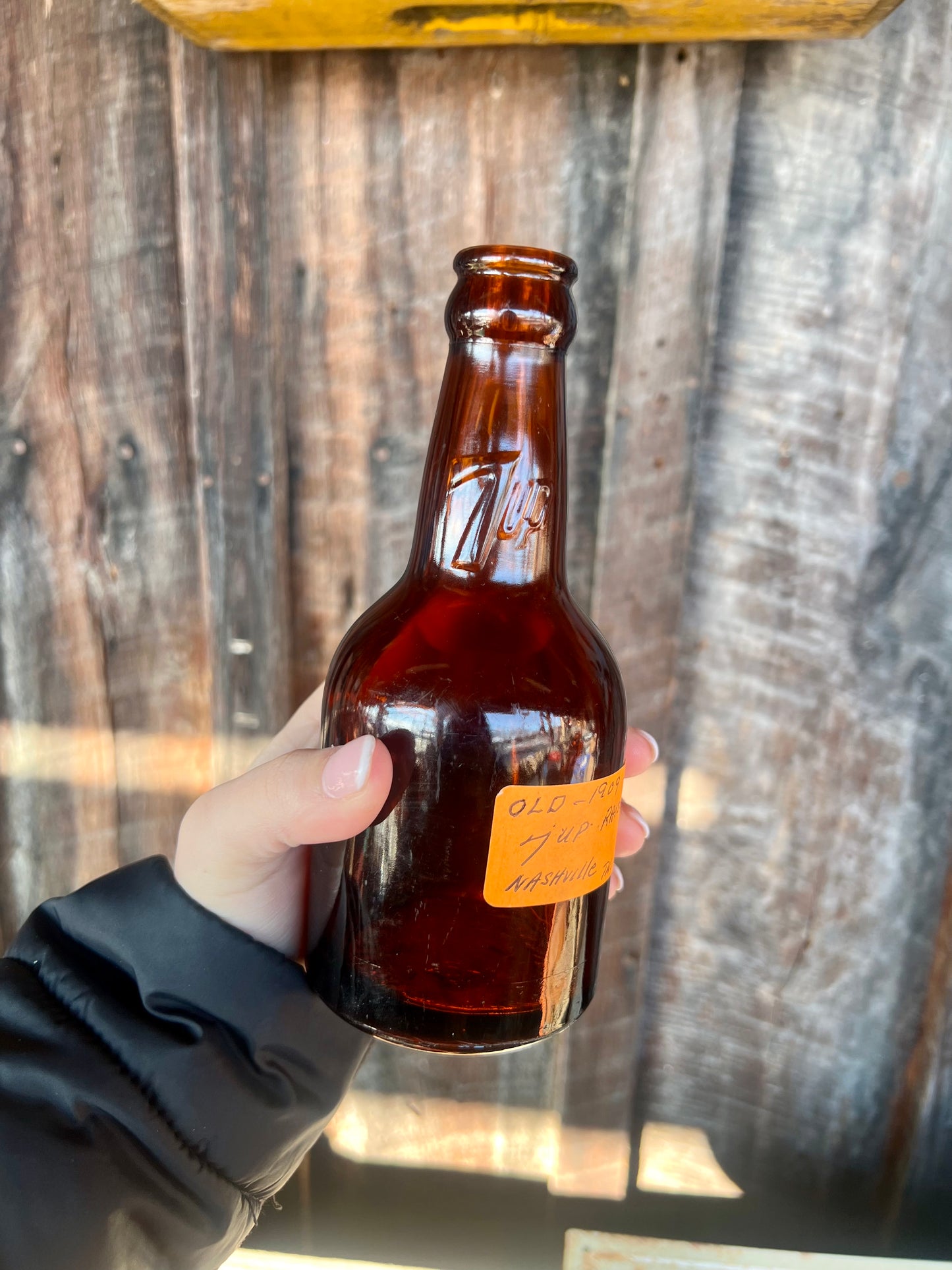 Vintage Old 1909-1914 era 7up Raised Letters Brown Amber Glass Bottle - Nashville, TN