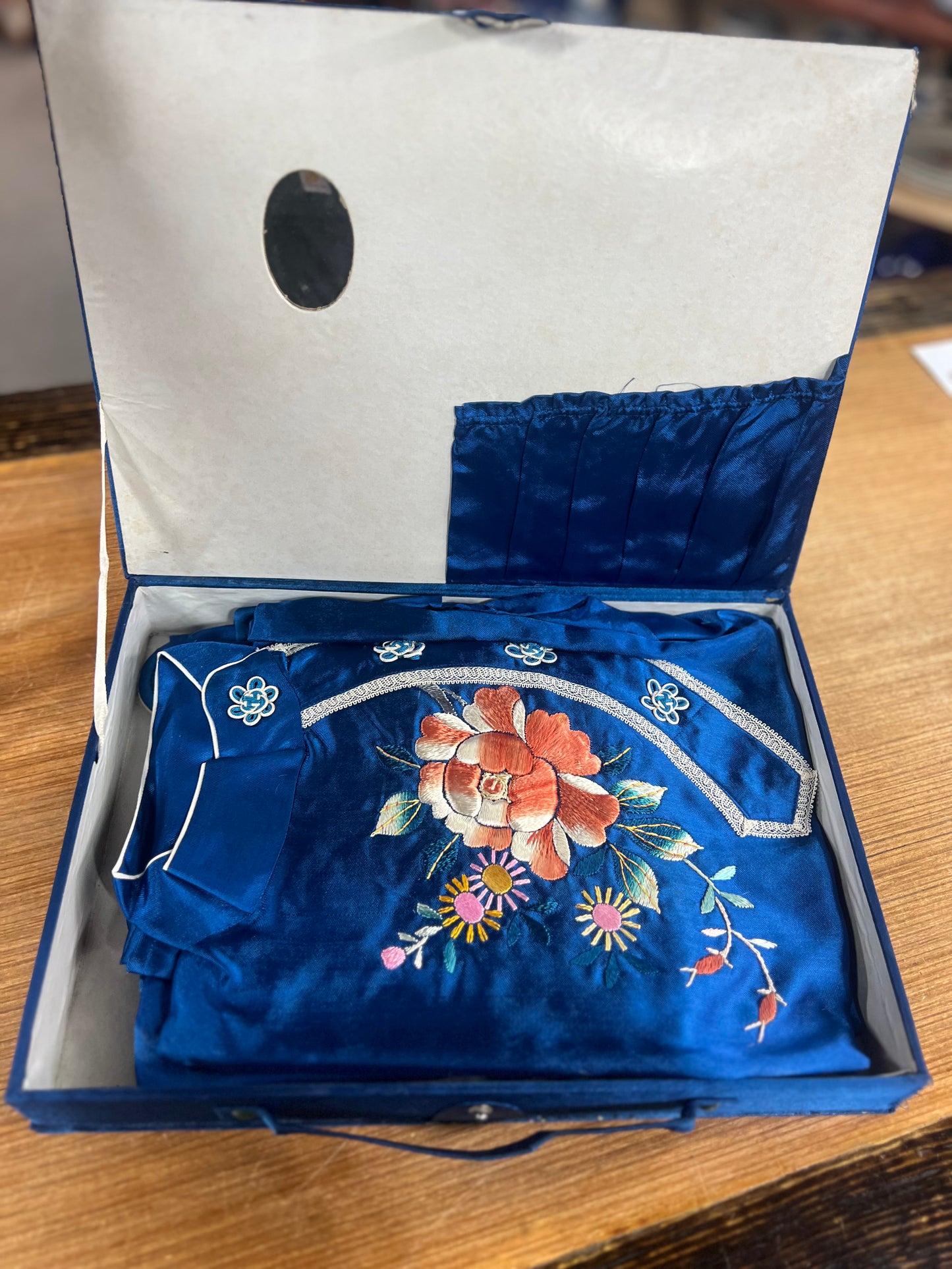 Vintage Japanese Souvenir Pajama Set in Box with Slippers