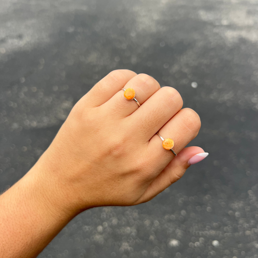 Zuni Inlaid Genuine Orange Spiny Oyster Sterling Silver Round Ring
