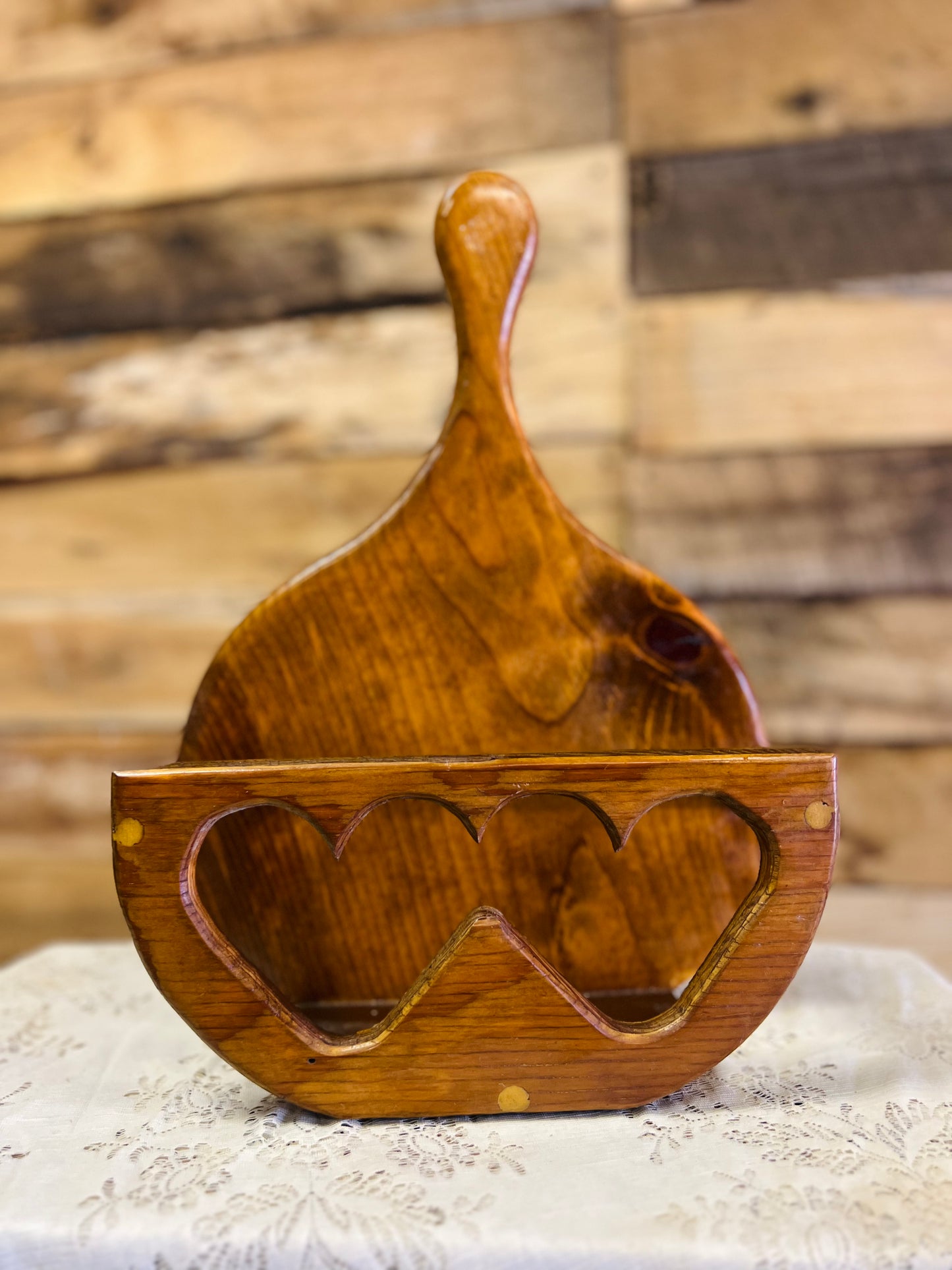 Vintage Wood Heart Cutout Plate Holder