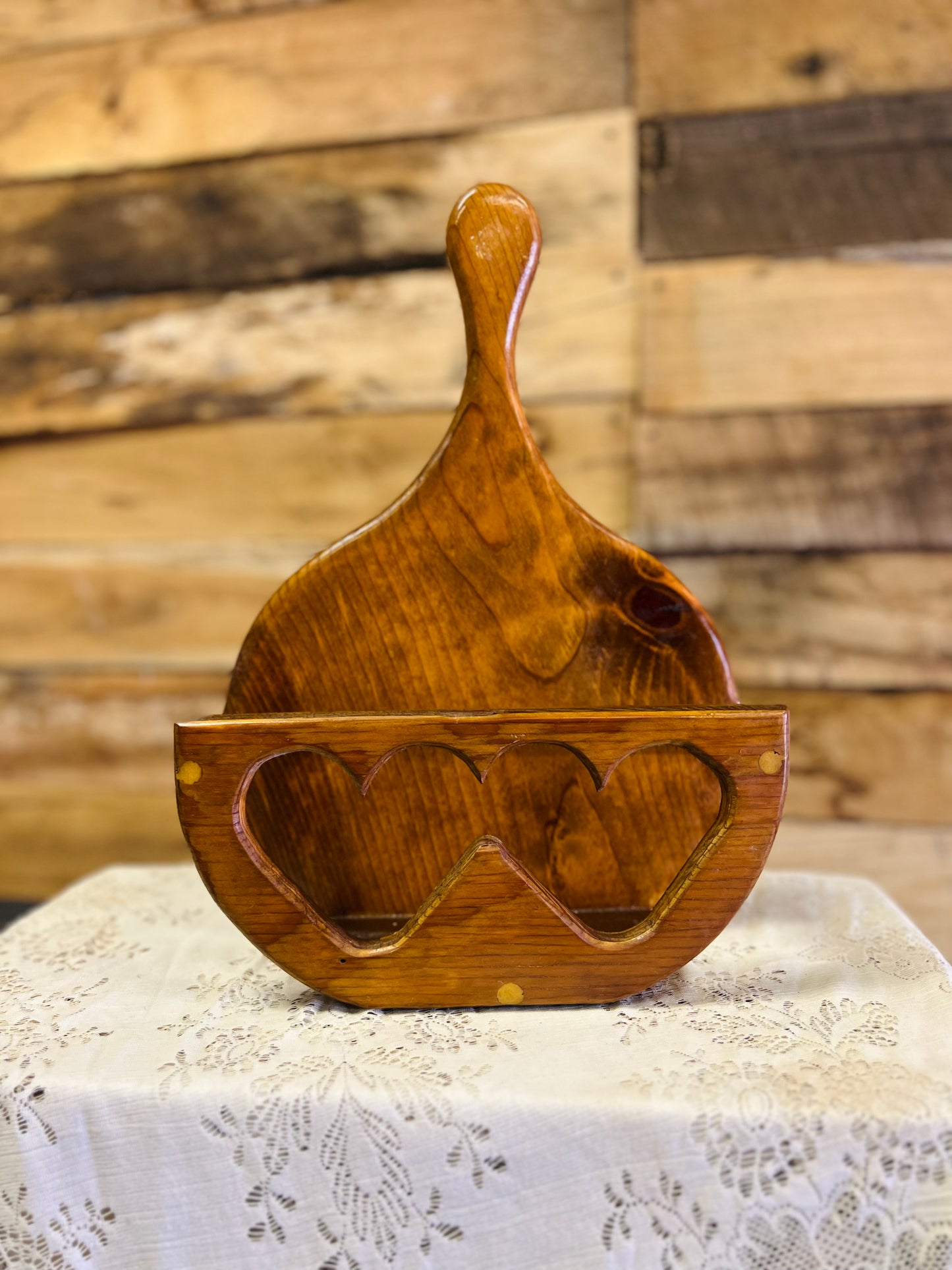 Vintage Wood Heart Cutout Plate Holder