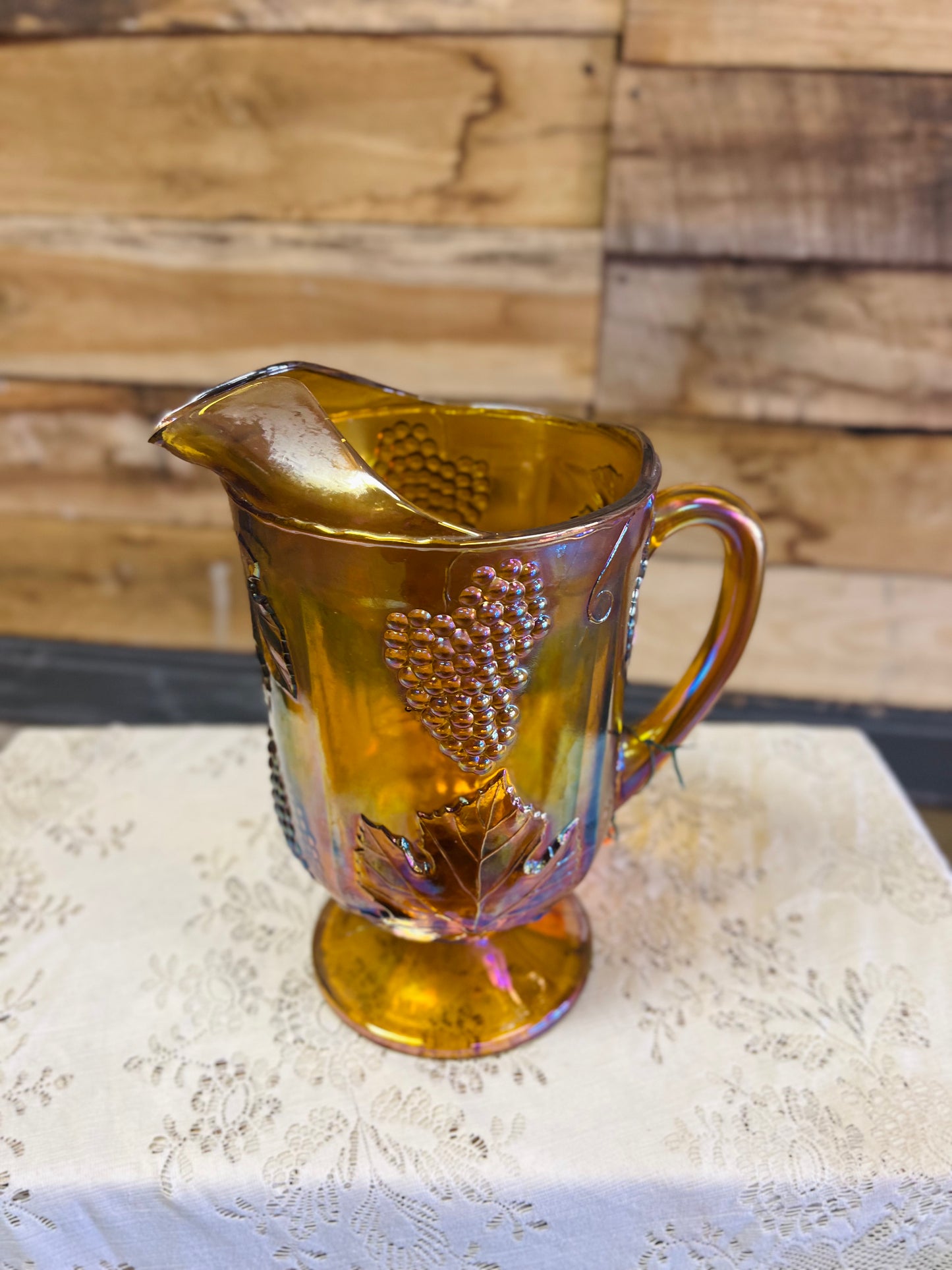 Vintage Indiana Carnival Glass Harvest Grape Pitcher (HEAVY)