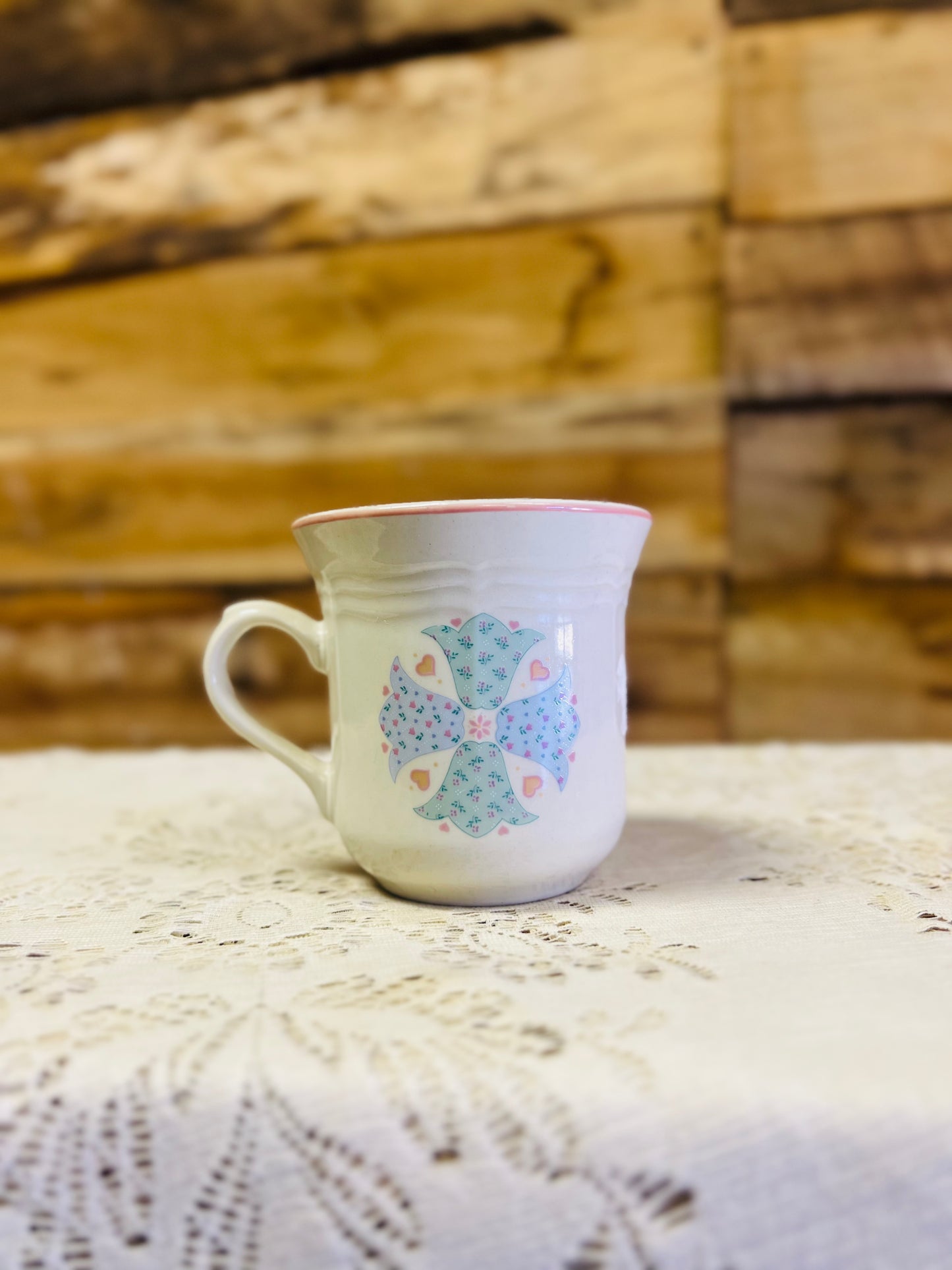 Vintage Gibson Design Flowers and Hearts Mug