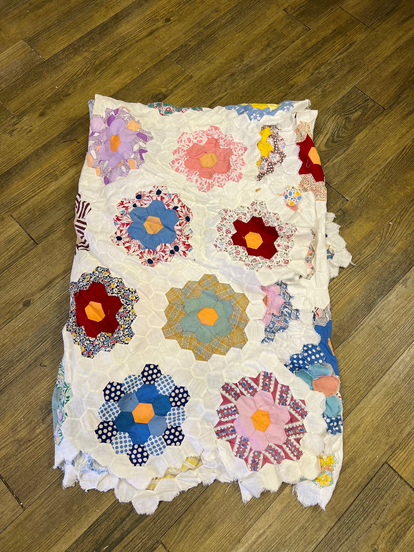 Vintage Ivory Grandmothers Flower Garden Quilt Top