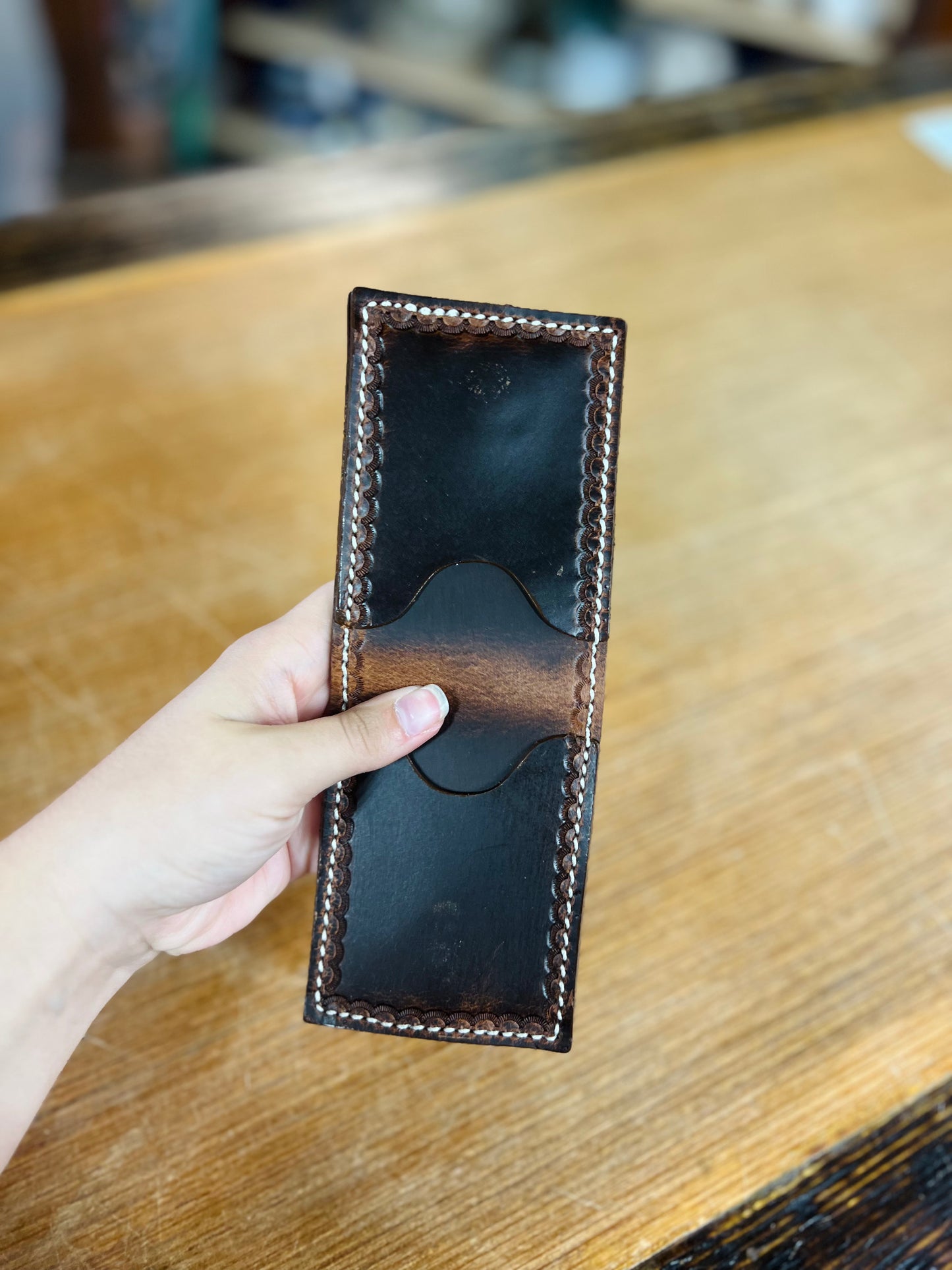 Genuine Leather Magnetic Money Clip with 2 Outside Pockets