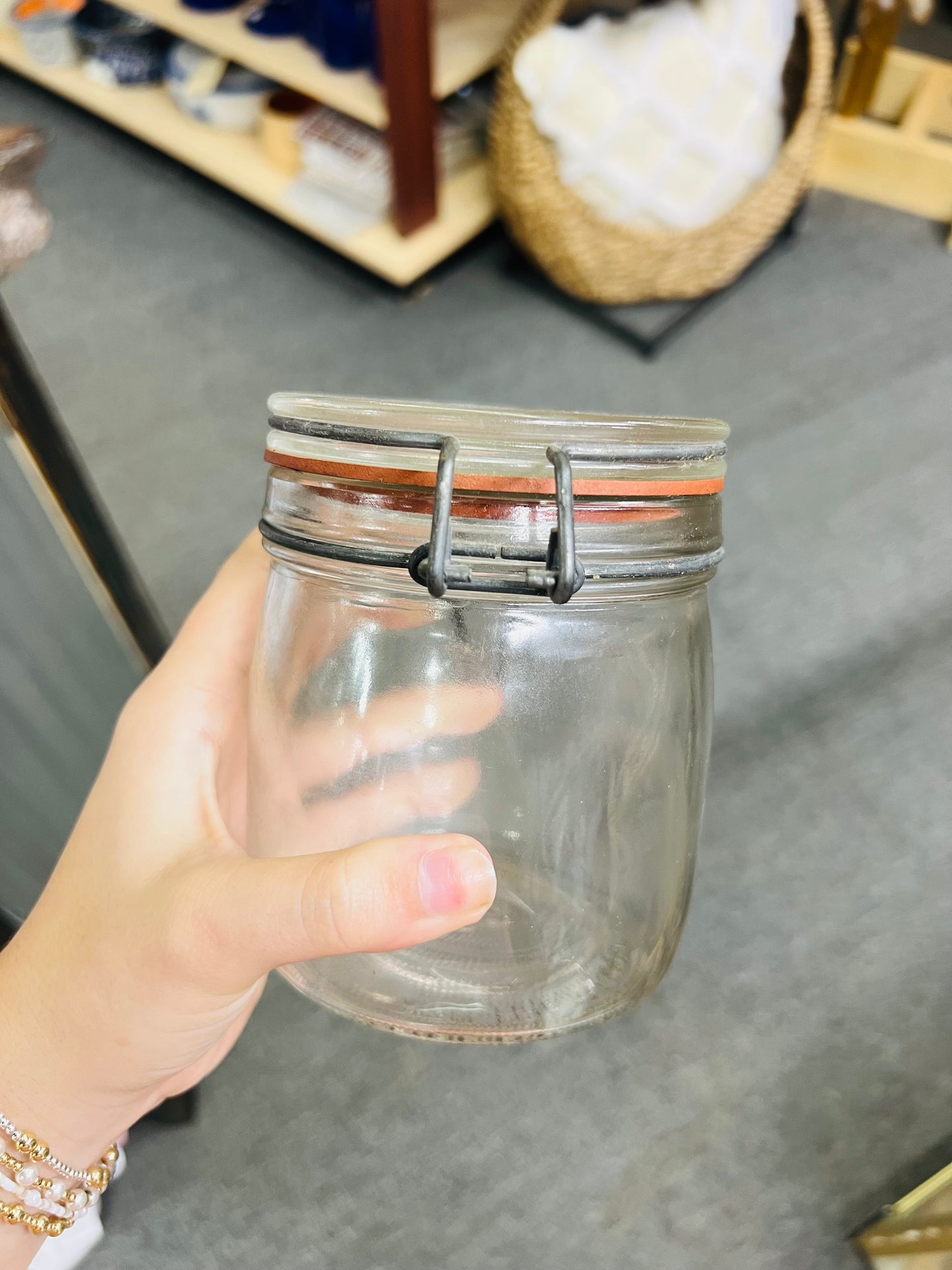 Wheaton Glassware glass 1/2 Liter Jar Hinged