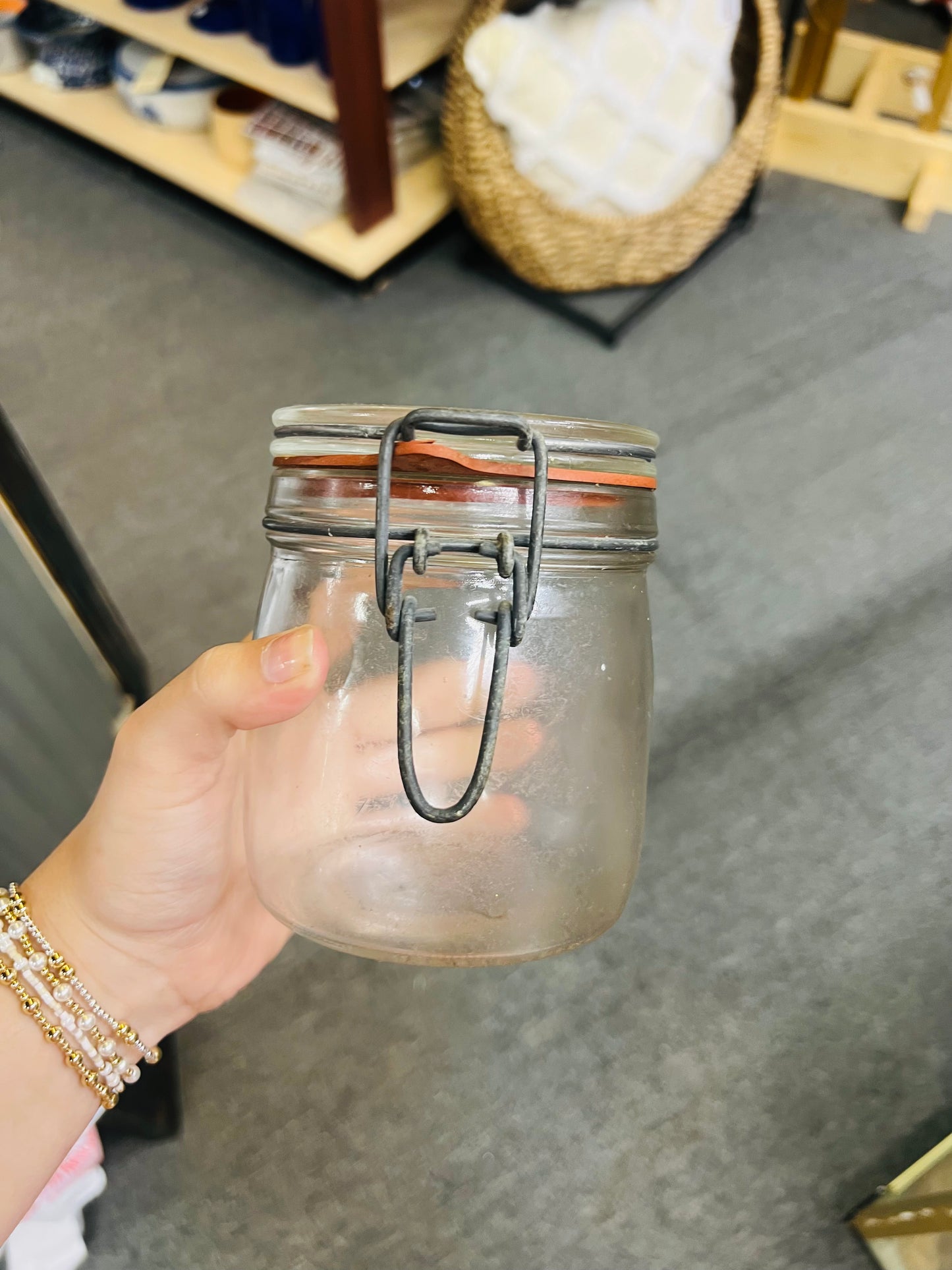 Wheaton Glassware glass 1/2 Liter Jar Hinged