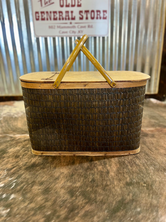 Vintage 1970's Wood Picnic Basket Brown Hawkeye Burlington Metal Handles