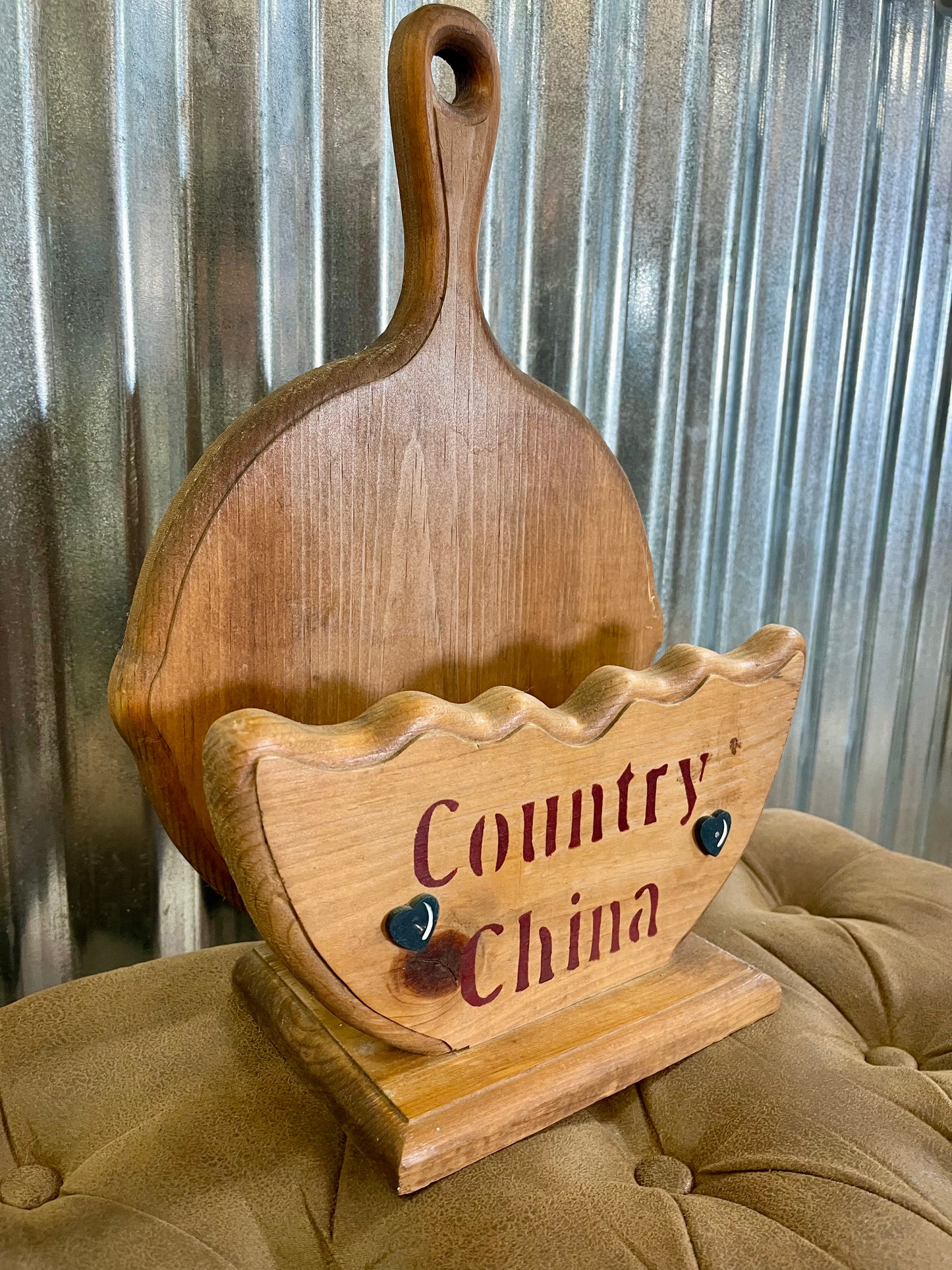 Vintage Wooden "Country China" Plate Holder