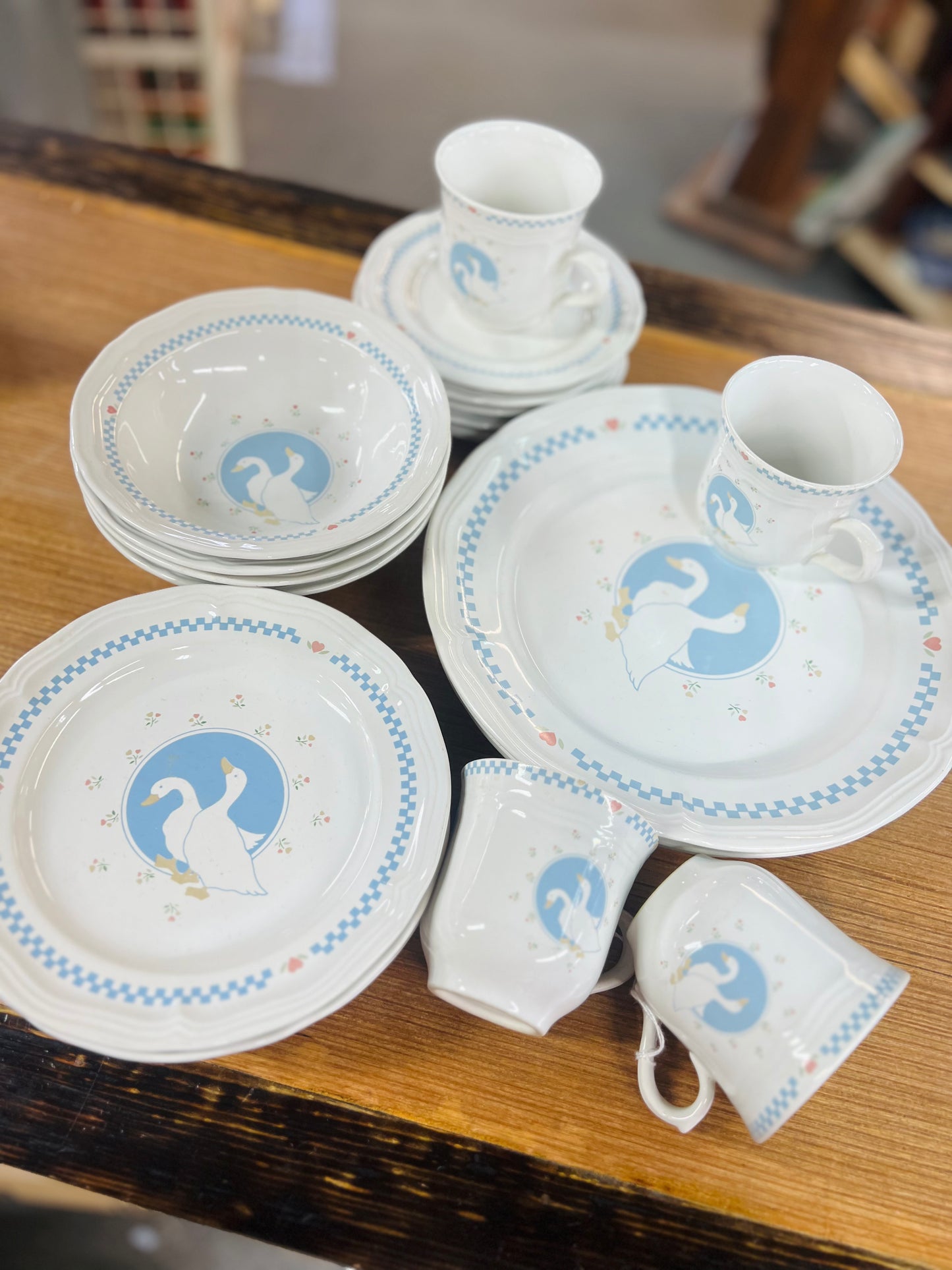 Vintage Stoneware Goose Moonlight 22 Piece Set!