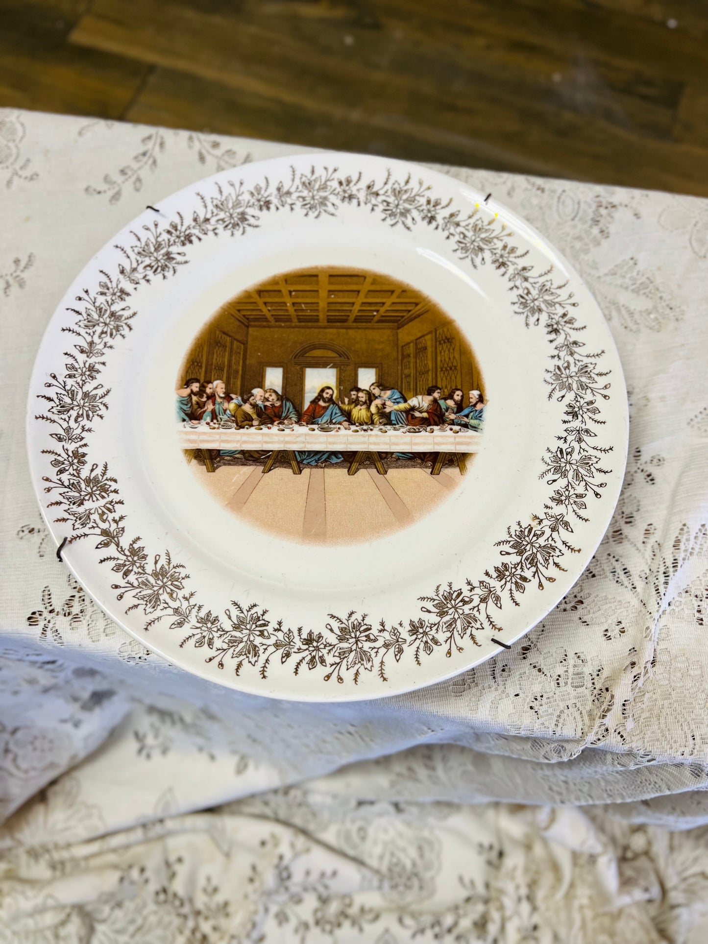 Vintage The Last Supper Collector Plate with Wall Hanger