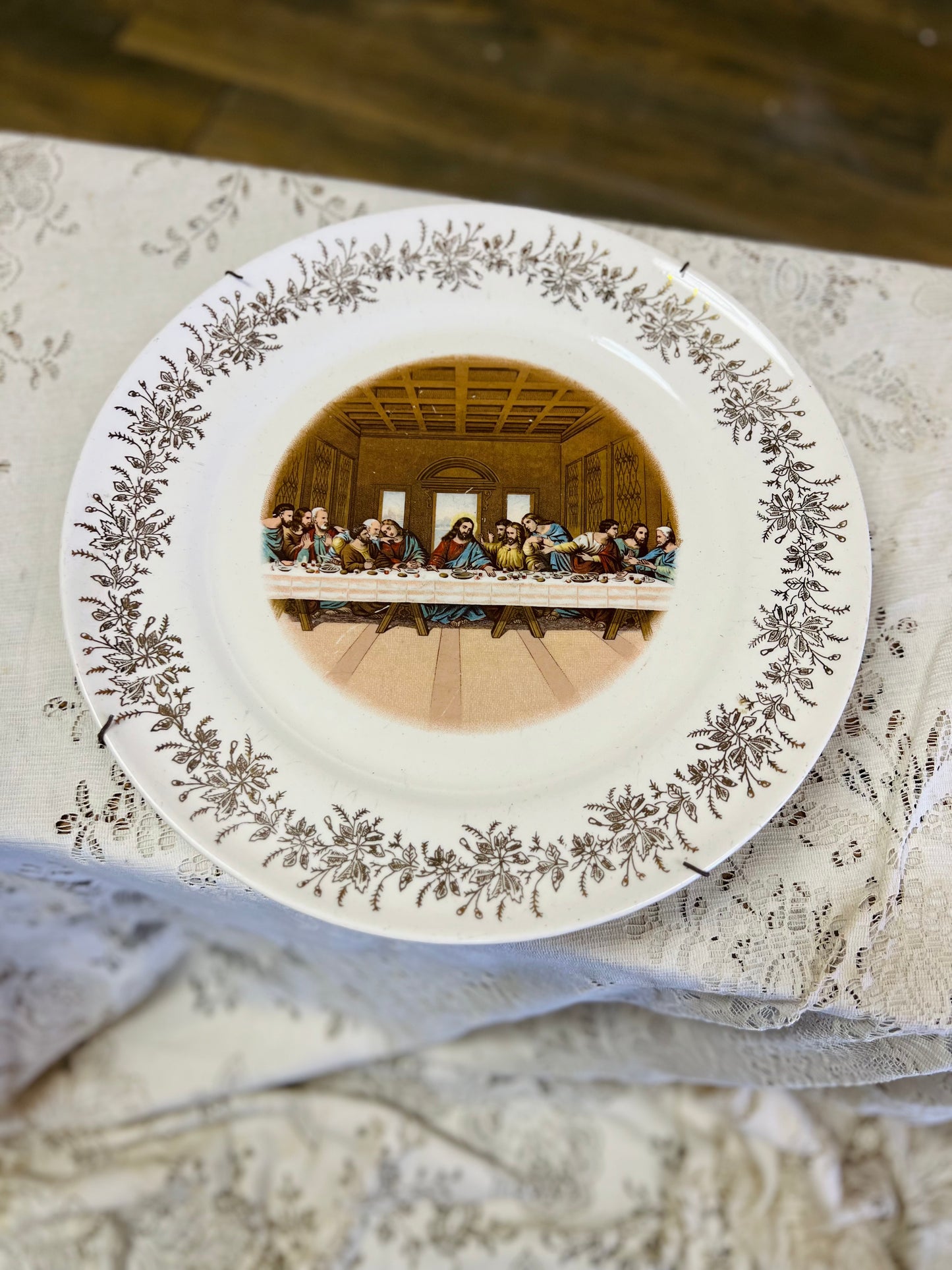 Vintage The Last Supper Collector Plate with Wall Hanger