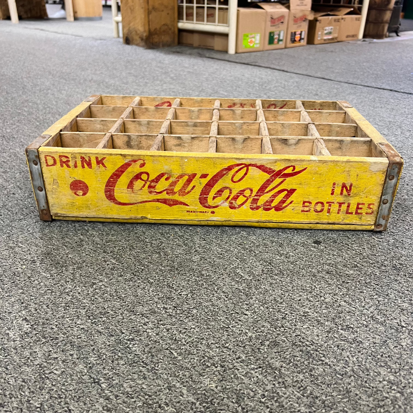 Vintage Yellow Drink Coca Cola in Bottles Chattanooga 1966 Wood Crate 24 bottle, Very Nice