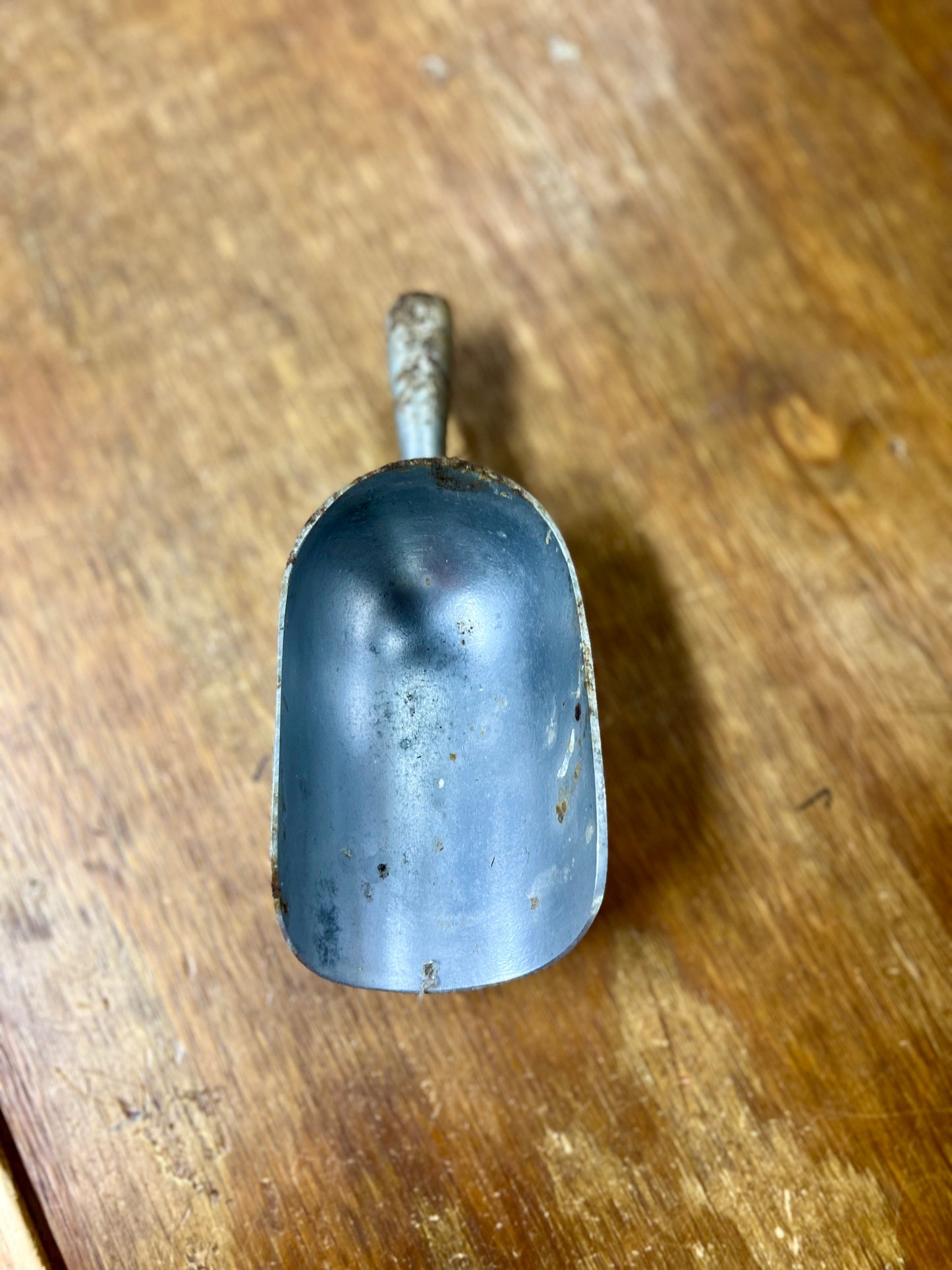 Vintage Small Alumninum Scoop