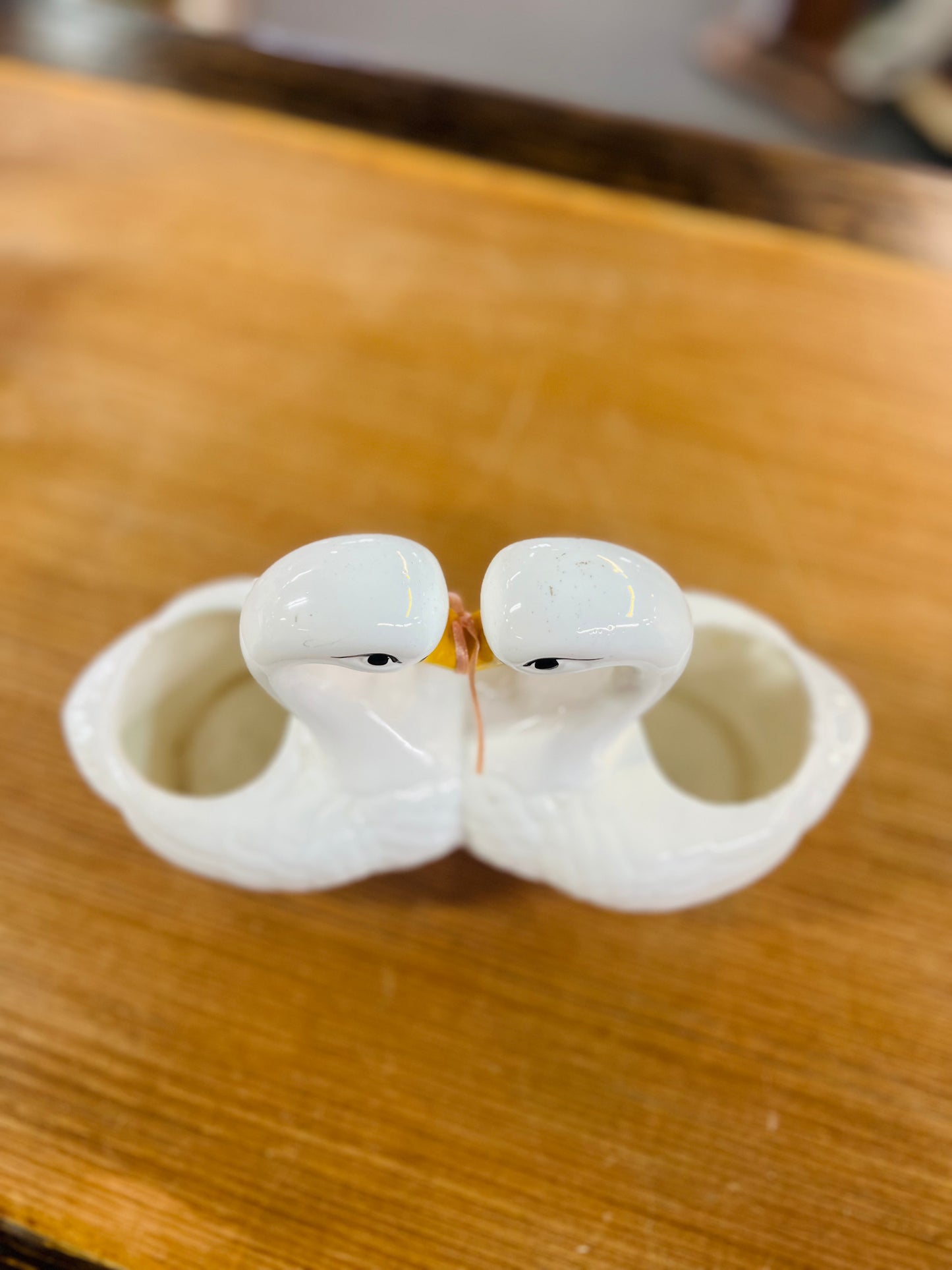 Vintage Double Kissing Swans Heart Planter