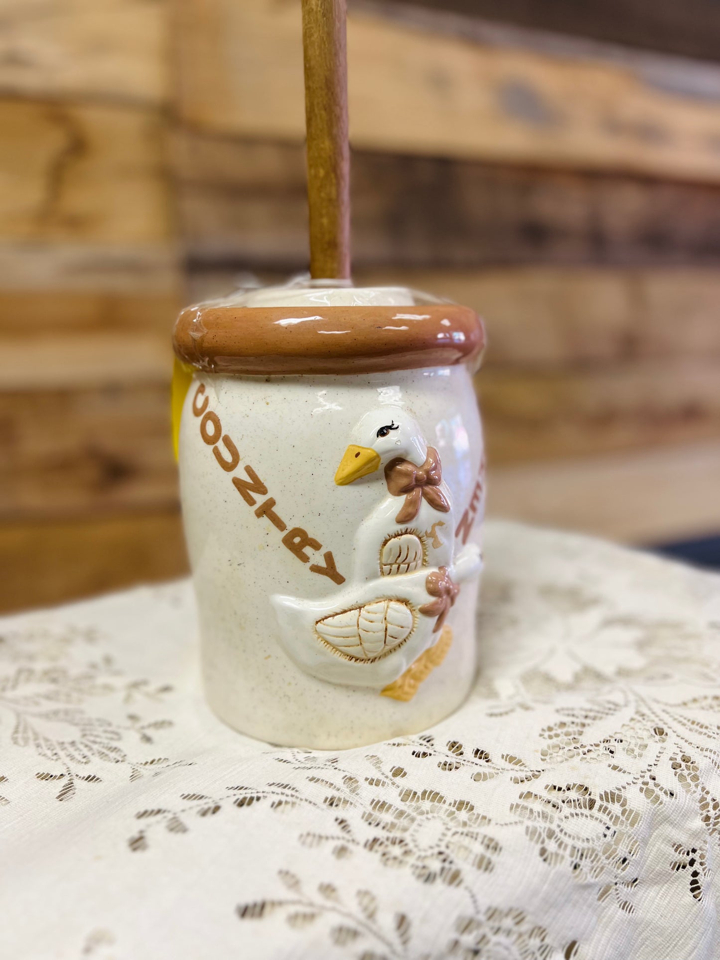 Country Kitchen Goose Churn - Mini Brown and White