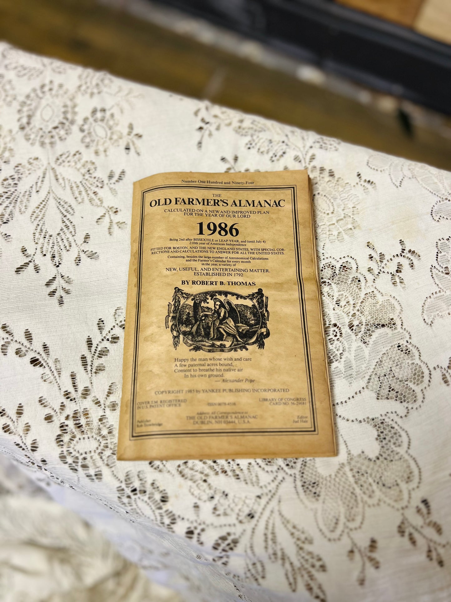 Vintage 1986 Old Farmer's Almanac - 194th Edition
