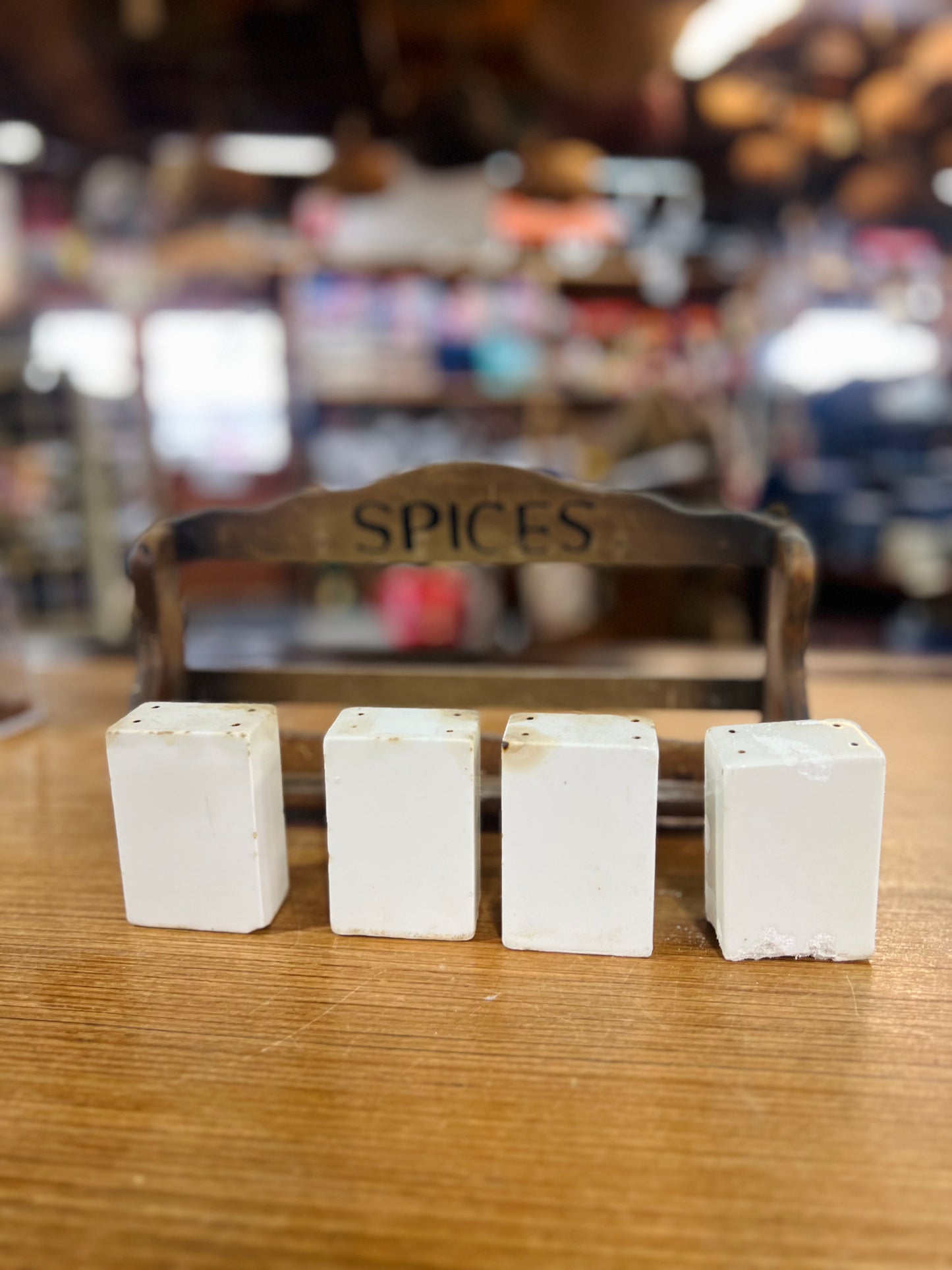 Vintage Spice Shakers and Spice Rack - Chickens