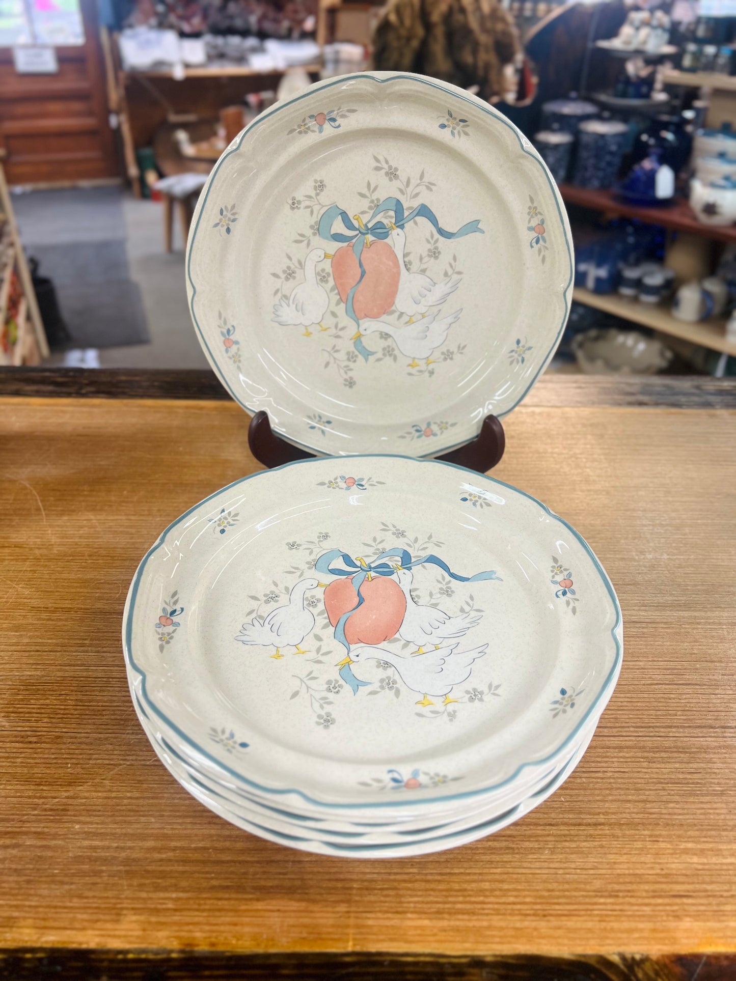 Vintage International Marmalade Geese Dinner Plates - Set of 6