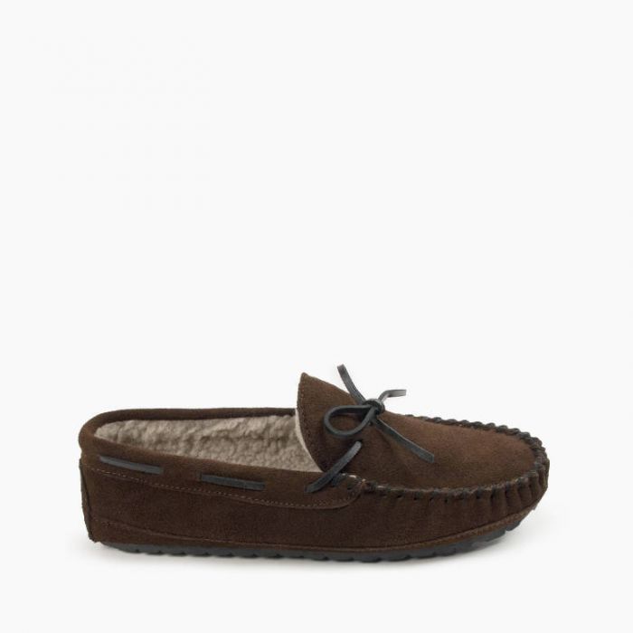 Minnetonka Men's Chocolate Casey Shoe